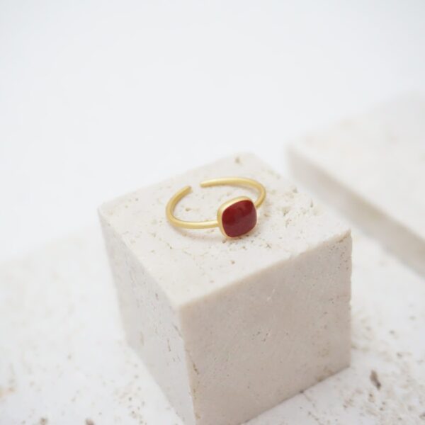 Square Ring Red