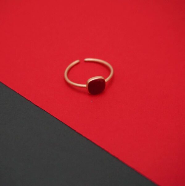 Square Ring Red