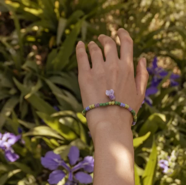 green purple glass bead bracelet