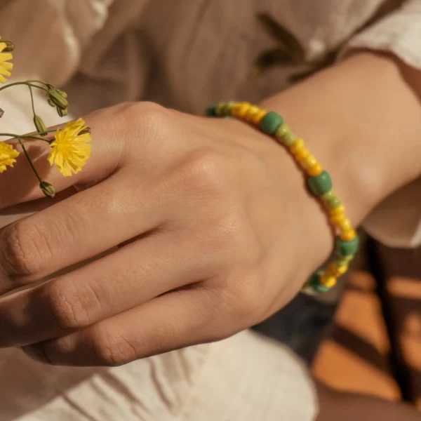 yellow green glass beads bracelet for women