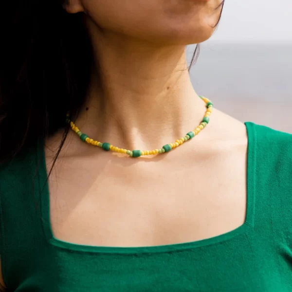 yellow green glass beads necklace