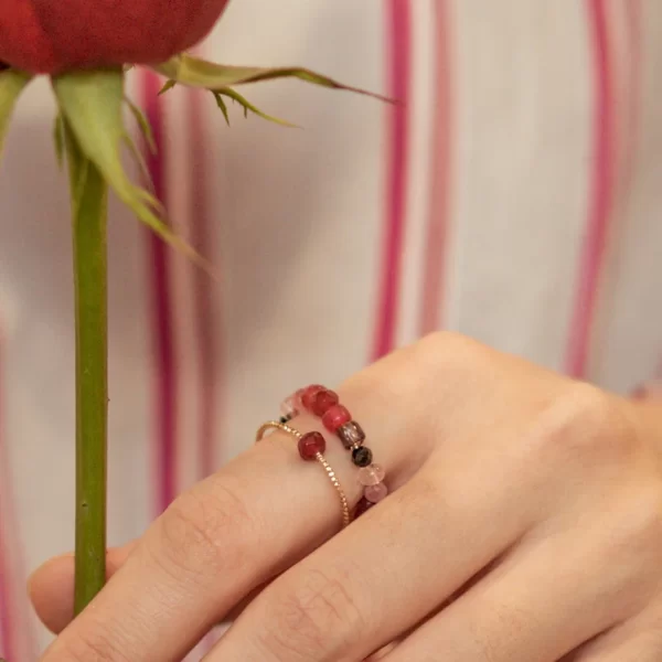 pink black red beaded ring set