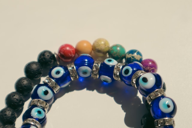 what does it mean when your evil eye bracelet breaks