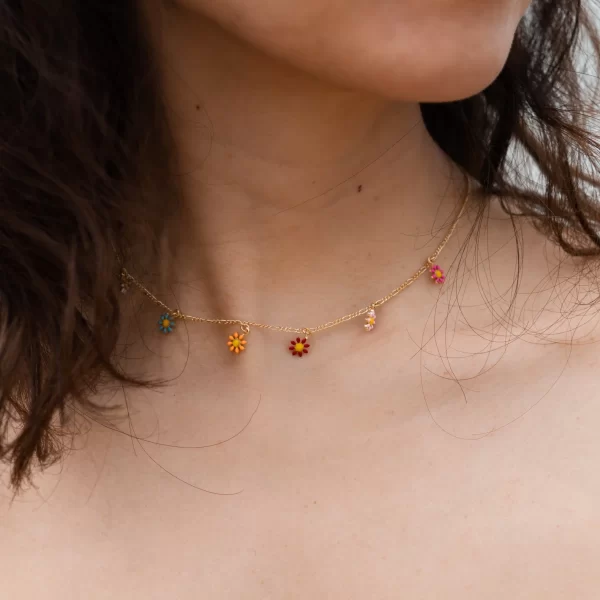 handmade unique daisy chain necklace for women