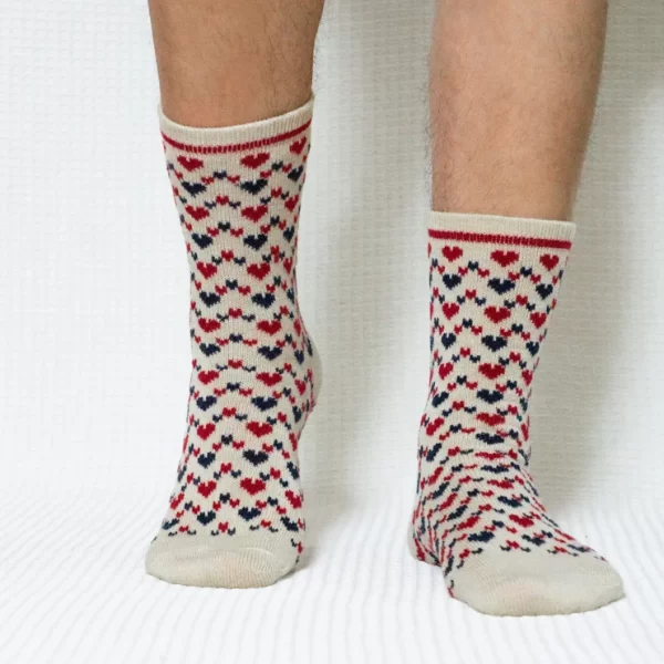 Beige Heart Zigzag Quarter Combed Cotton Socks for Men