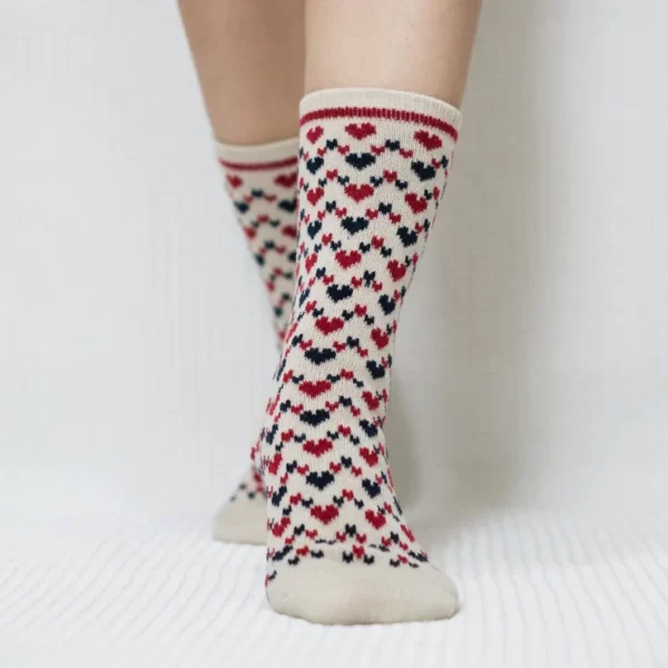 Beige Heart Zigzag Quarter Combed Cotton Socks for Women