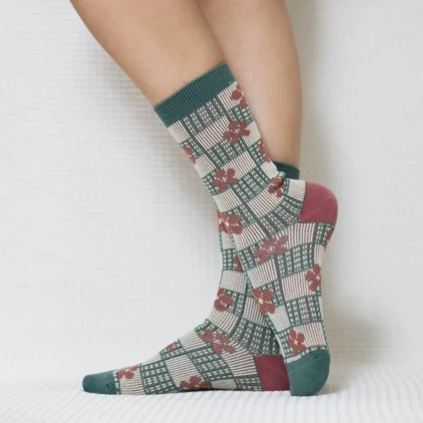 Green Checkered Flower Quarter Combed Cotton Socks for Women