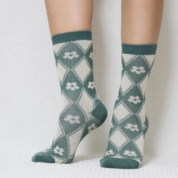 Green Diamond Flower Quarter Combed Cotton Socks for Women